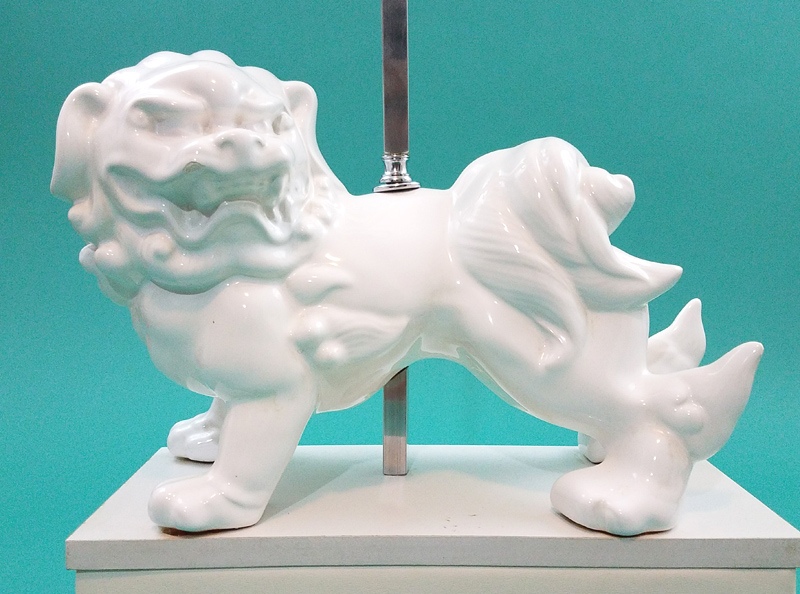 Imperial Guardian Lion Lamp Detail